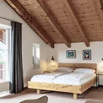 Гостевой дом Gaestehaus Quirin Гармиш-Партенкирхен