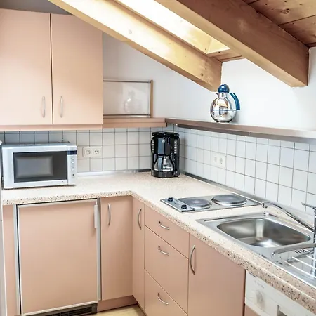 Gaestehaus Quirin Guest house Garmisch-Partenkirchen