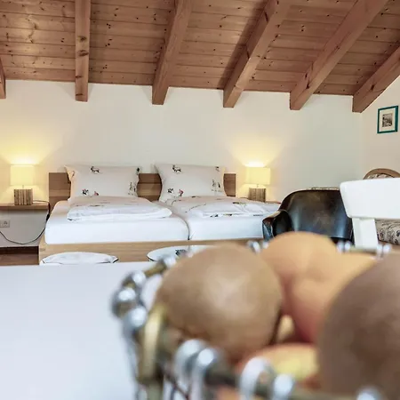 Gaestehaus Quirin 3*