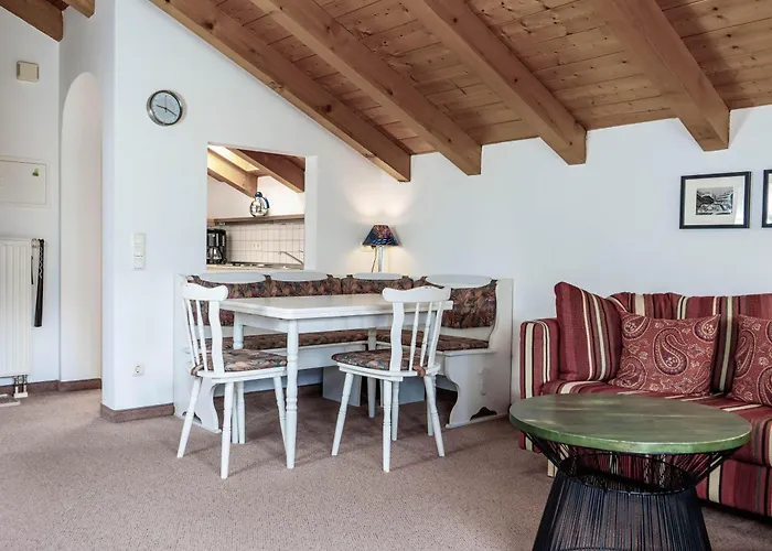 Gaestehaus Quirin 招待所 3*